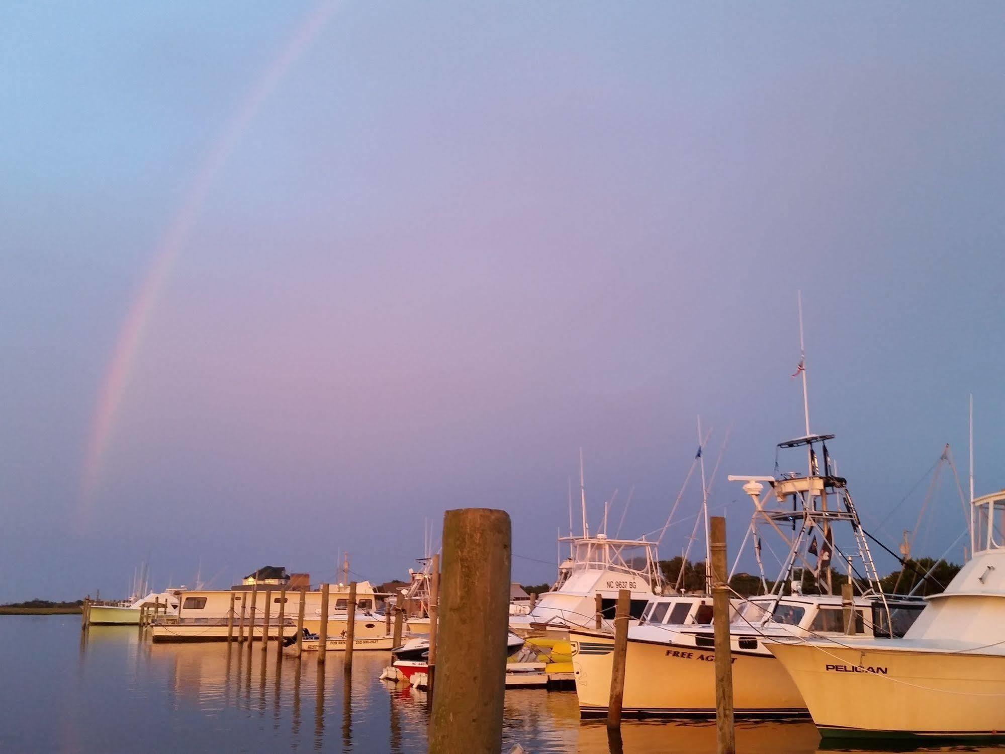 Breakwater Inn Hatteras Esterno foto