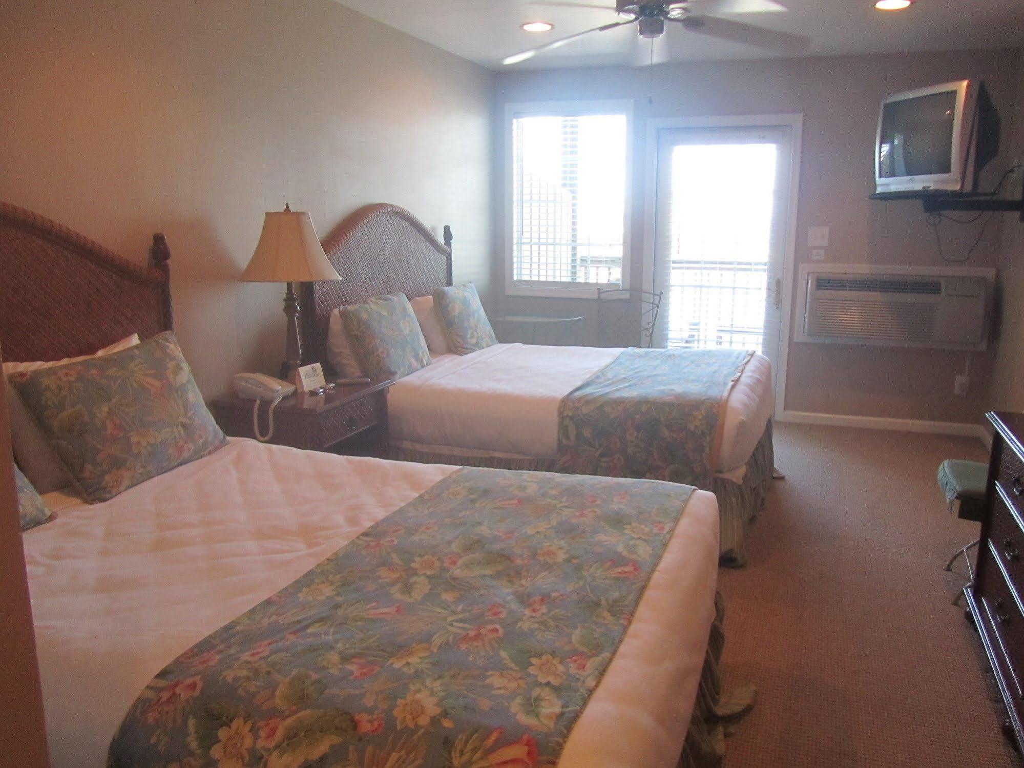 Breakwater Inn Hatteras Esterno foto